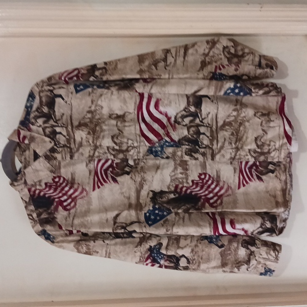 Bit and Bridle shirt .Size L Horses and Flags